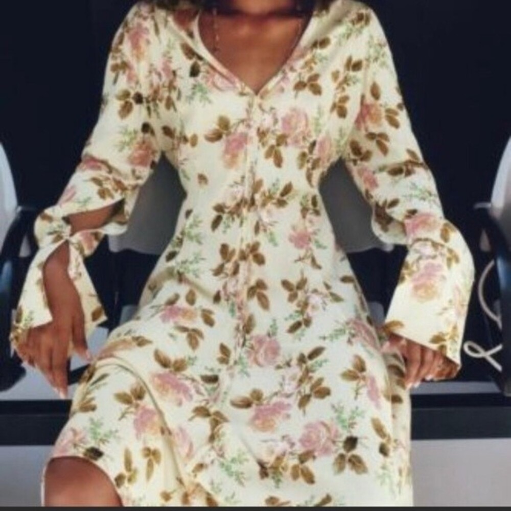 Zara Bloggers favorite bohemian floral flowy maxi dress size large